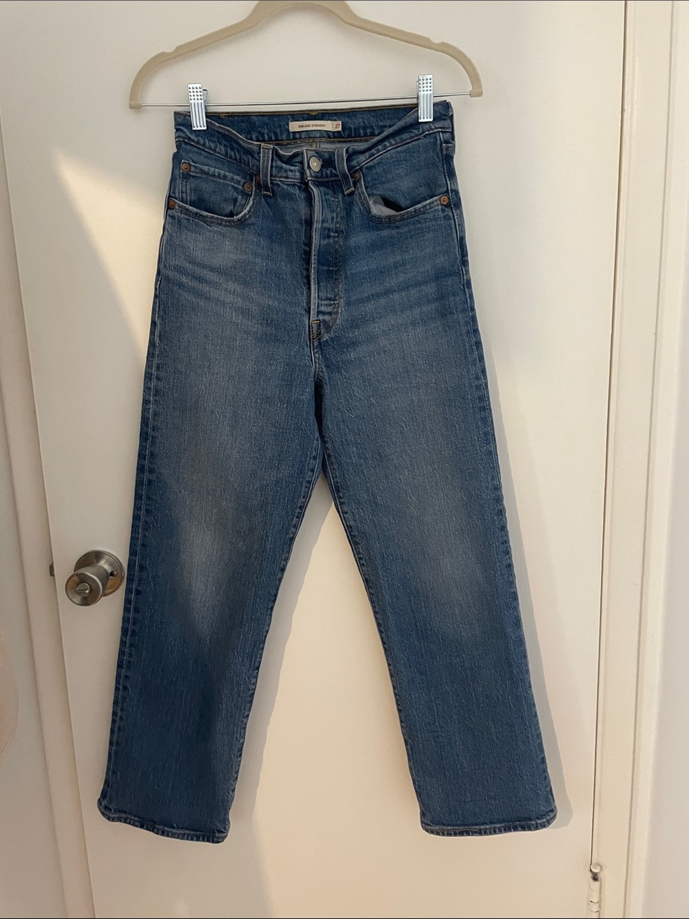 Levi's Women's High-Rise Straight Blue Jeans